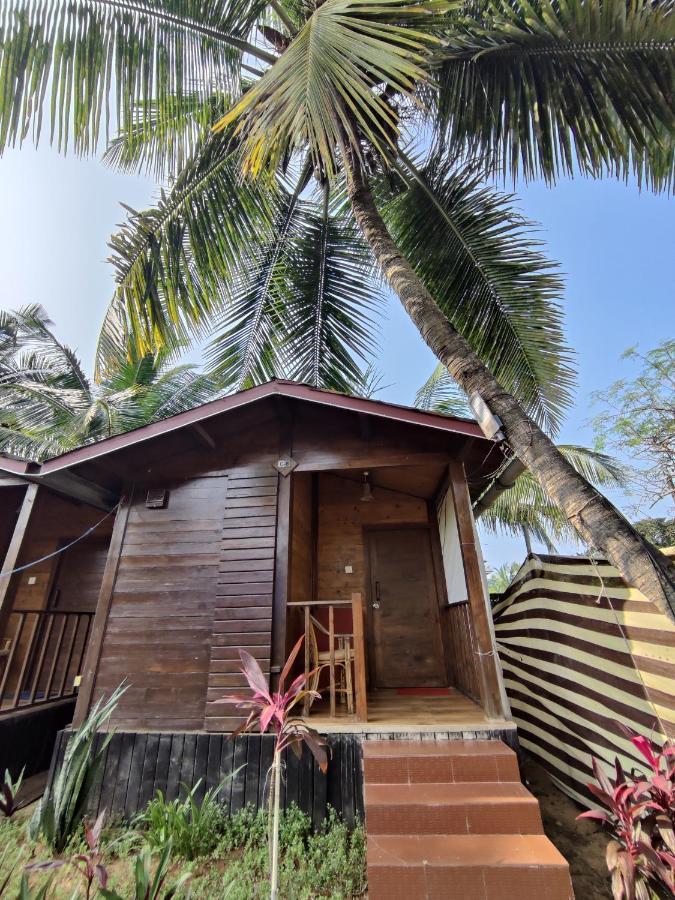 Beach Cottages - Pousada Donaciana Baga Bagian luar foto