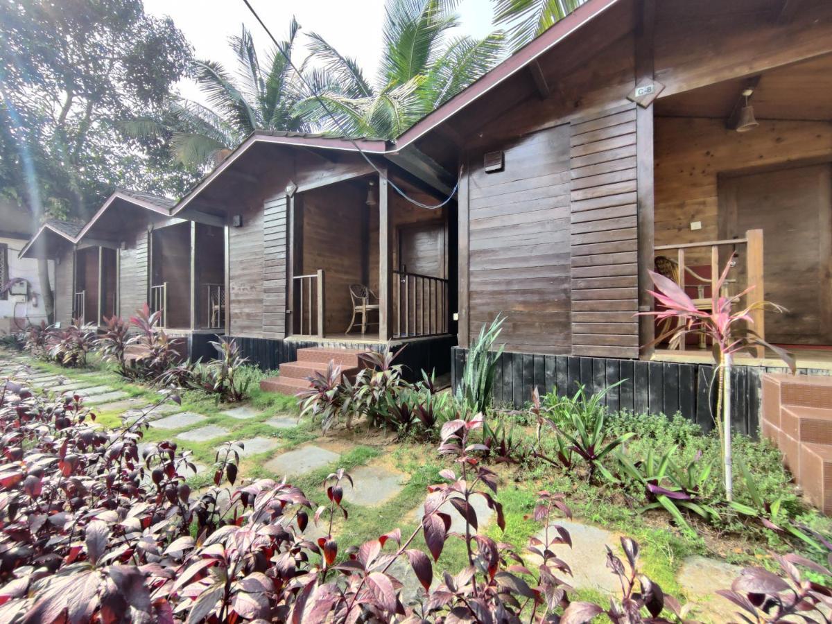 Beach Cottages - Pousada Donaciana Baga Bagian luar foto