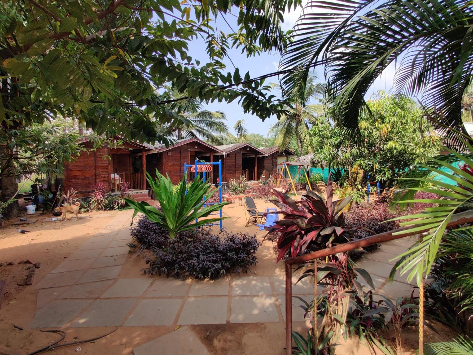 Beach Cottages - Pousada Donaciana Baga Bagian luar foto